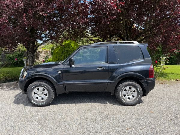 Mitsubishi Pajero Irish & Automatic DOE 2/27 4 New 390023896