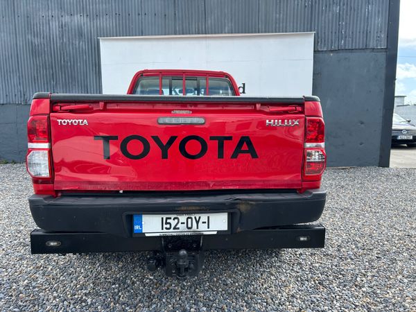 Toyota Hilux 2015 390027172