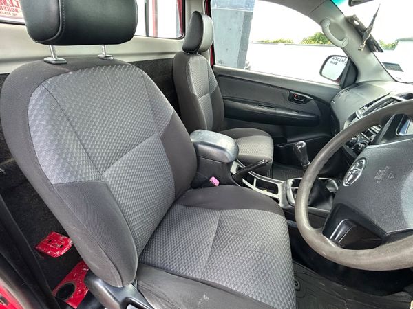 Toyota Hilux 2015 390027198