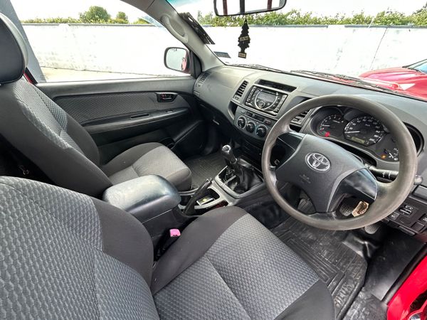 Toyota Hilux 2015 390027200