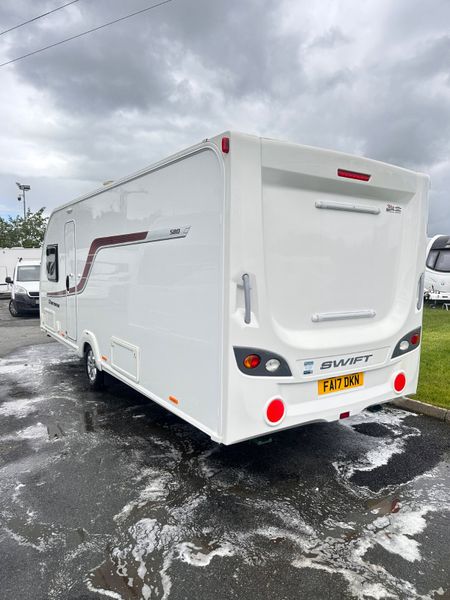 ✨STUNNING SWIFT CHARISMA 4 BERTH FIXED ISLAND BED✨ 390039727