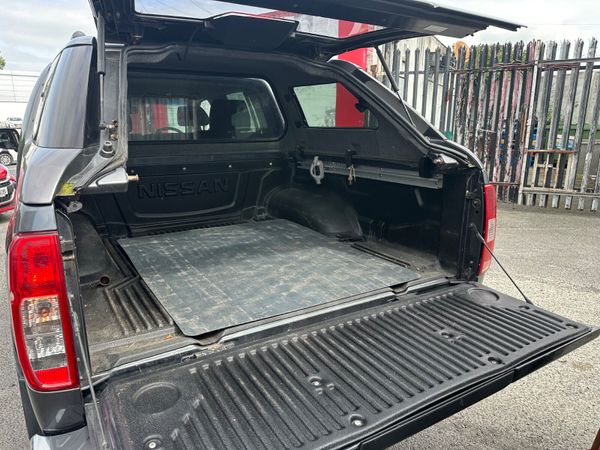 Nissan Navara 2.5 Diesel NEW DOE 390185680