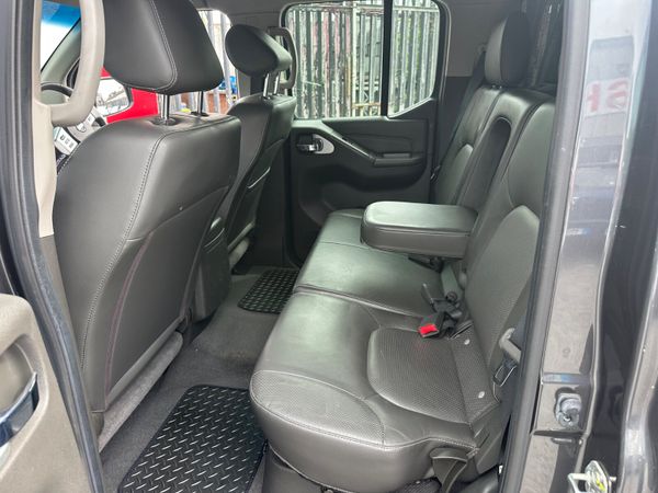 Nissan Navara 2.5 Diesel NEW DOE 390185687