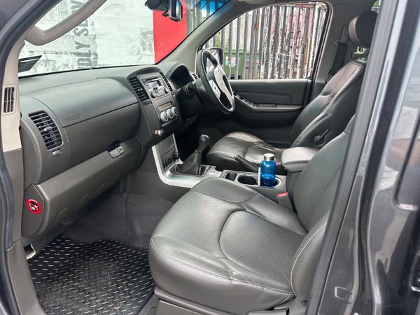 Nissan Navara 2.5 Diesel NEW DOE 390185695