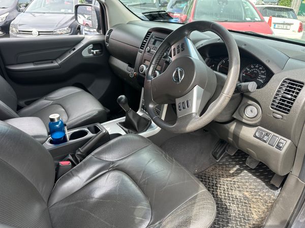 Nissan Navara 2.5 Diesel NEW DOE 390185709