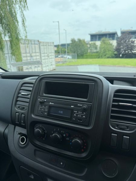 Opel Vivaro 2019 LOW MILEAGE INCLUDES VAT 390186141