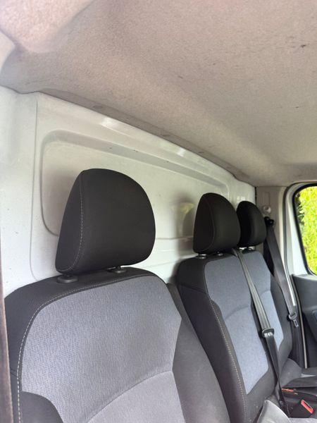 Opel Vivaro 2019 LOW MILEAGE INCLUDES VAT 390186136