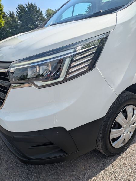 Renault Trafic 2022 LOW KMS 390187261