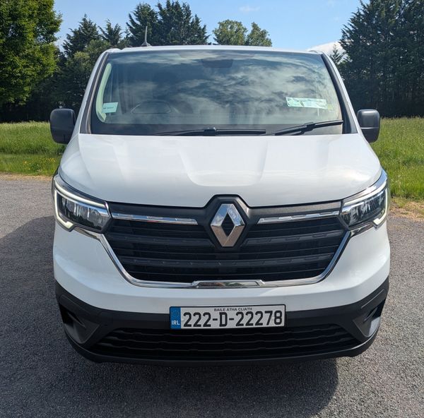 Renault Trafic 2022 LOW KMS 390187266