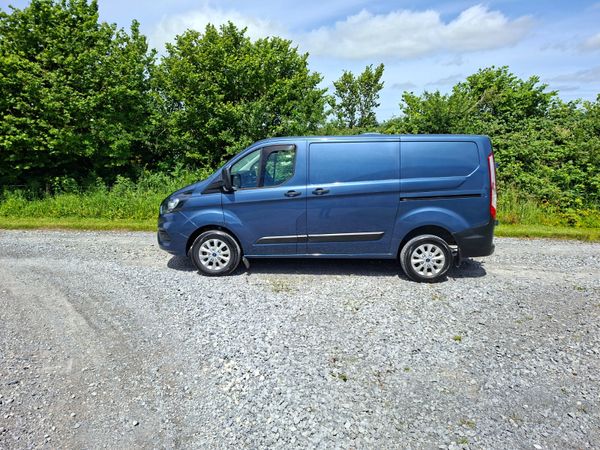Ford Transit Custom 221 Showroom Condition 390242887