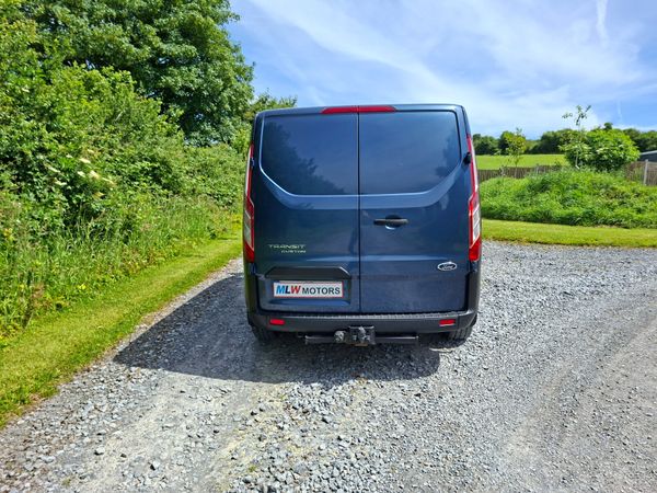 Ford Transit Custom 221 Showroom Condition 390242929