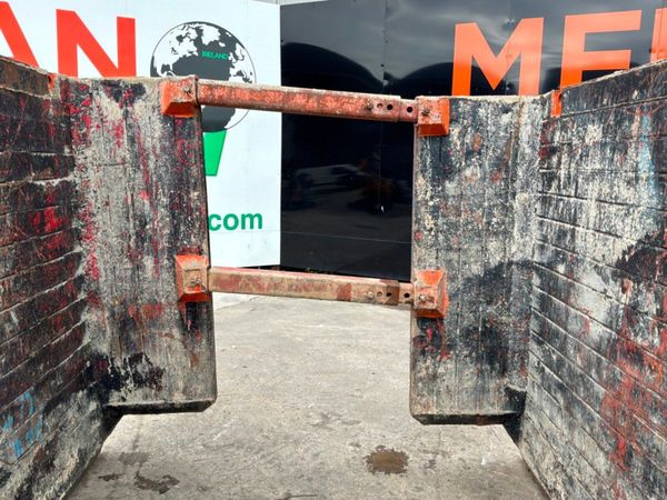 Manhole shoring support / trench box assembly..... 390278086
