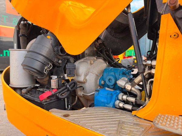 2022...  JCB MICRO / MINI DIGGER ...640 hours .... 390290213