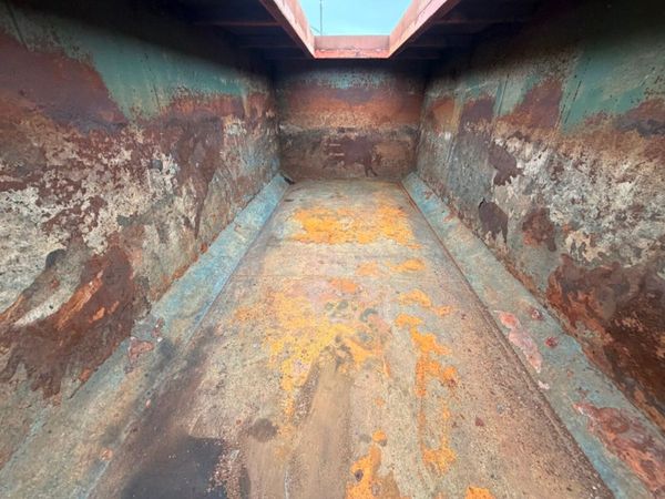 Hook skip waste bin hook loader food spec ....1127 390290222