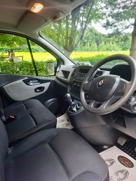 Renault Trafic 2019 DOE 7/26 390293756