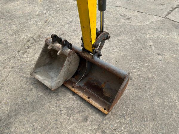 2018 Wacker Nueson 803 micro / mini digger.....211 390205846