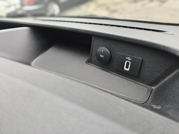 FORD TRANSIT CUSTOM LIMITED // WETBELT REPLACED 390354983