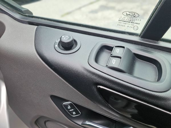 FORD TRANSIT CUSTOM LIMITED // WETBELT REPLACED 390354987