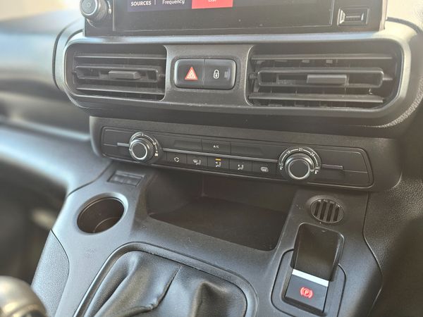 CITROEN BERLINGO // 3 SEATS // BIG SPEC 390355245