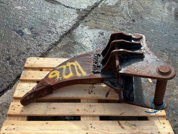 Eurofab ripper tooth attachment...60mm pins....... 390368338