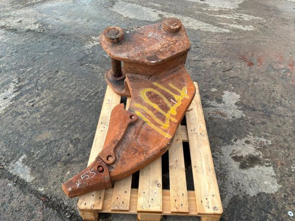 Heavy gauge ripper tooth....80mm pins.....1424t. 390373812