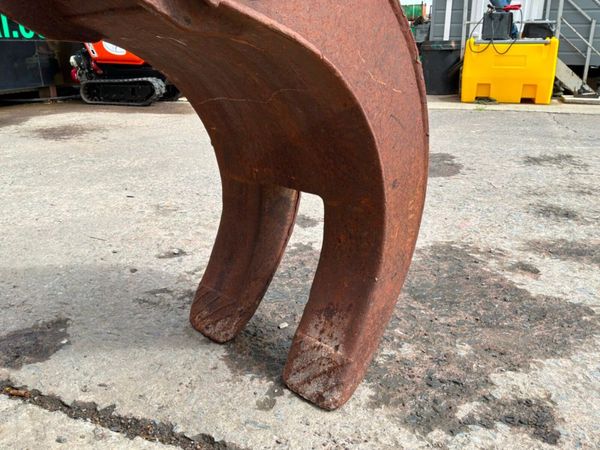 30" Geith manual grab grapple......50mm pins...... 390377648