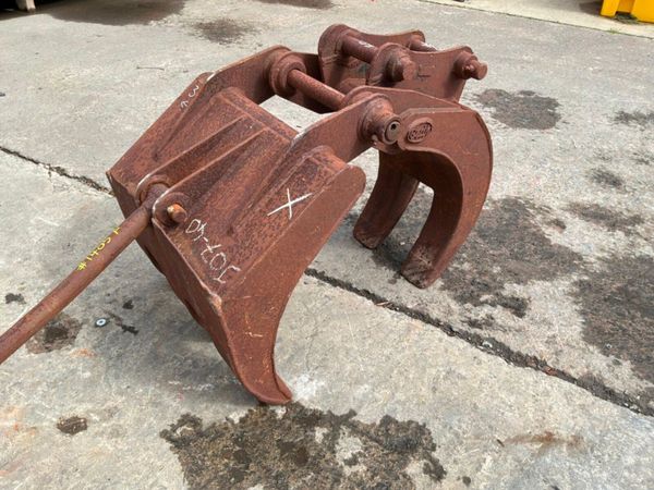 30" Geith manual grab grapple......50mm pins...... 390377653