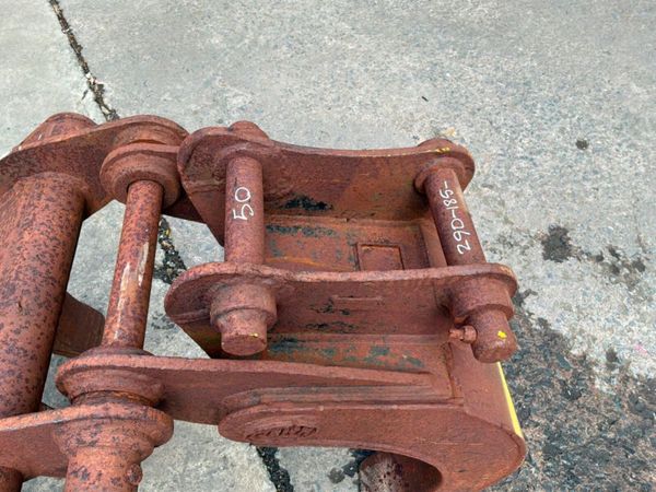 30" Geith manual grab grapple......50mm pins...... 390377670