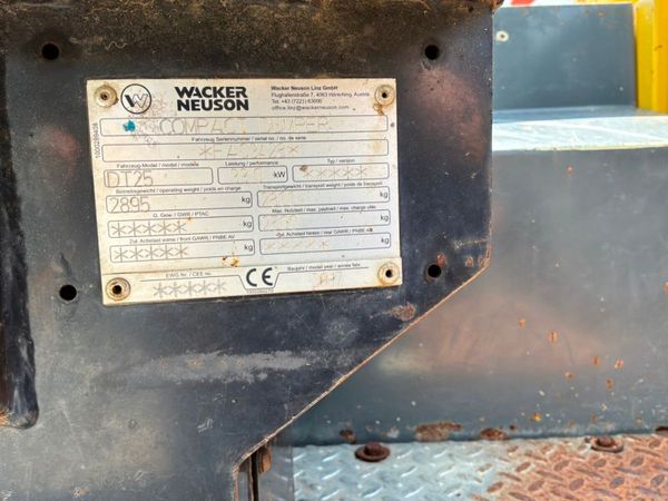 Wacker Nueson Dt25 swivel tracked crawler dumper.. 390303246