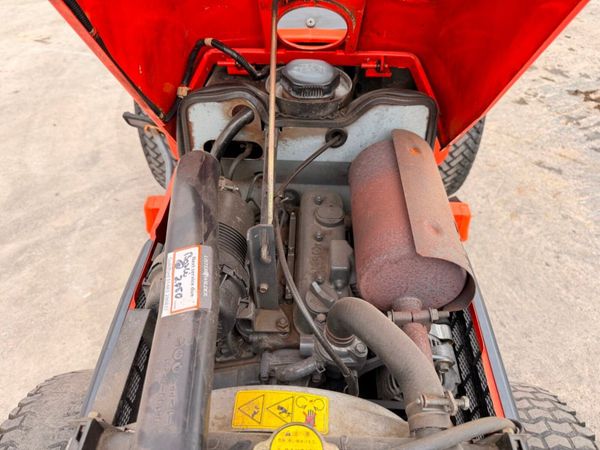 Kubota B2410 Compact Tractor... 24Hp ...1,946 hour 390310055