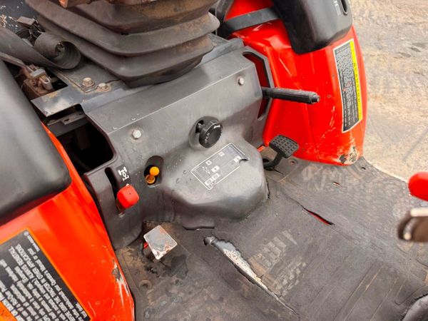 Kubota B2410 Compact Tractor... 24Hp ...1,946 hour 390310002