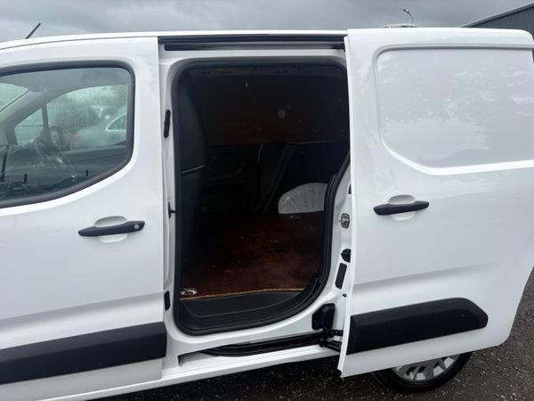 Vauxhall Combo Sport 390492043