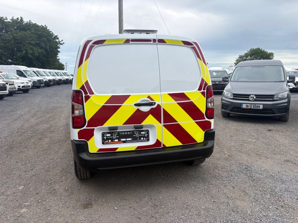 Vauxhall Combo 390493203
