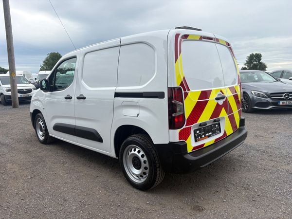 Vauxhall Combo 390493204