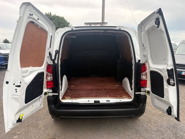 Vauxhall Combo 390493212