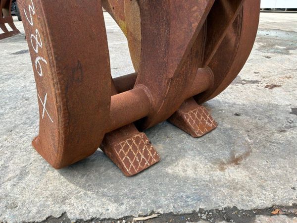5 tyne manual grab / grapple.......80mm pins...... 390408087