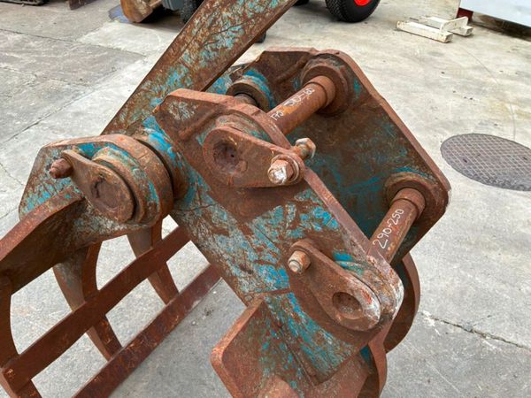 7 tyne manual grab / grapple.......50 / 60mm pins. 390408037