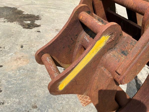5 tyne manual grab / grapple.......80mm pins...... 390408109