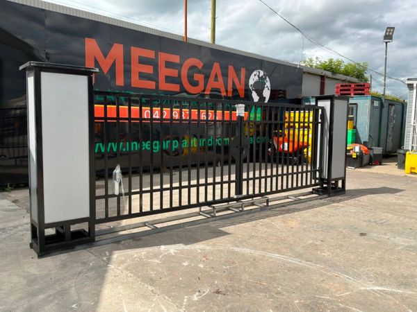 Unused 16ft Electric entrance gates & piers....... 390408541
