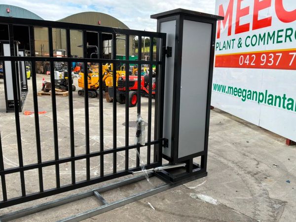 Unused 16ft Electric entrance gates & piers....... 390408500