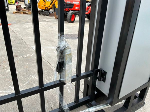 Unused 16ft Electric entrance gates & piers....... 390408505