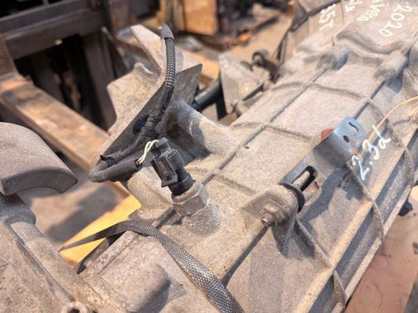 2020 IVECO DAILY 2.3 DIESEL MANUAL GEARBOX 390564240