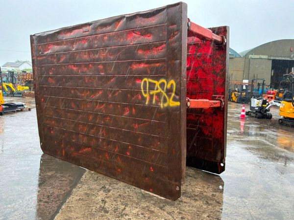 3.5mt x 2.5mt  shoring support / trench box....978 390580582