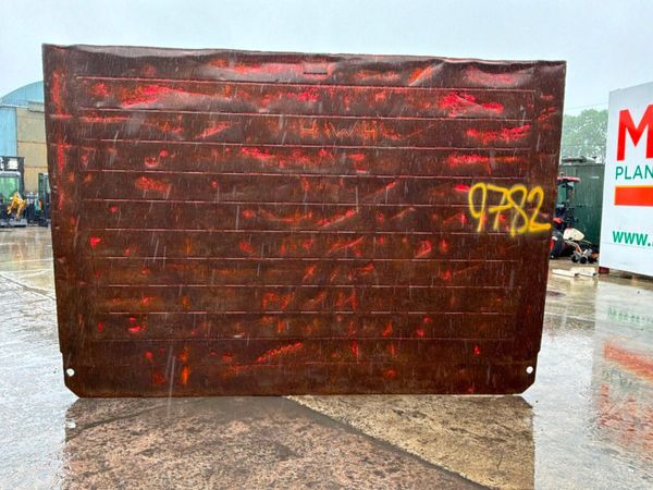 3.5mt x 2.5mt  shoring support / trench box....978 390580584