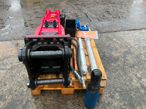 NEW JwB 750 hammer / breaker.....50mm pins....2108 390503412