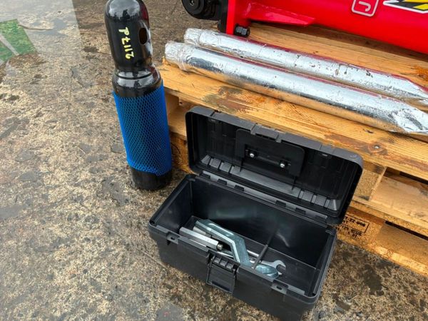 Unused JWB 680 hammer / breaker.....45mm pins..... 390521546