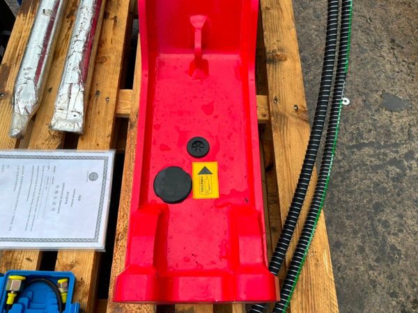 Unused JWB 680 hammer / breaker.....45mm pins..... 390521558