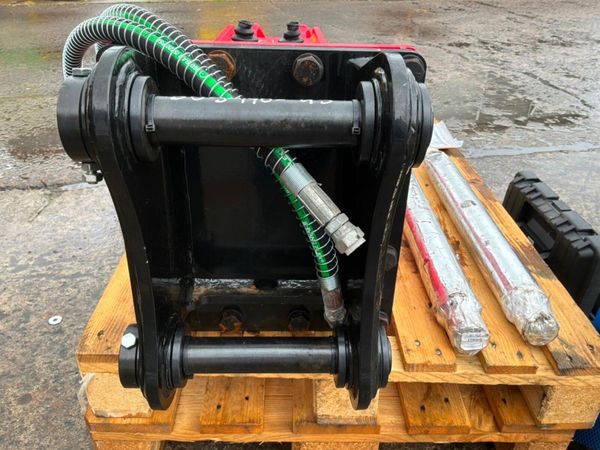 Unused JWB 680 hammer / breaker.....45mm pins..... 390521595