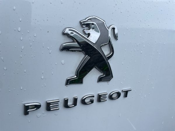 211 Peugeot Partner.. Immaculate.. No VAT 390534620