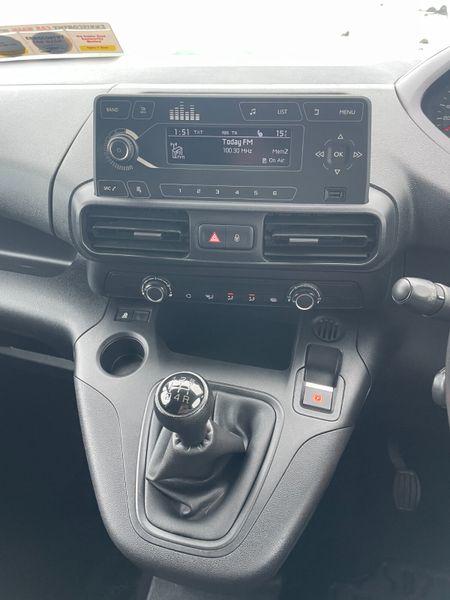 211 Peugeot Partner.. Immaculate.. No VAT 390534634